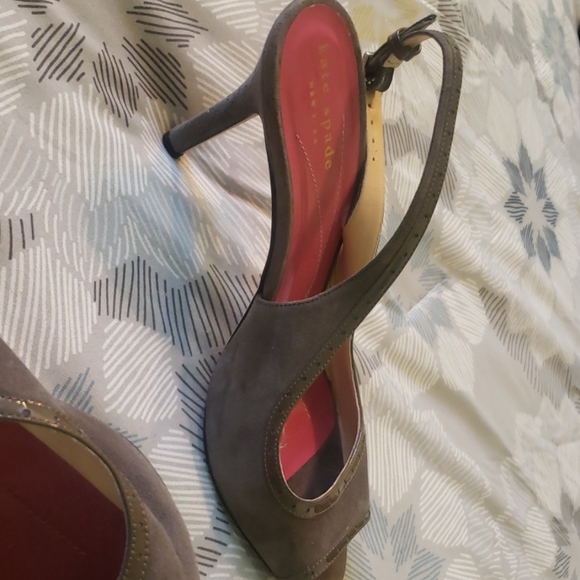 Gray Kate Spade open toed sandals - Picture 3 of 8